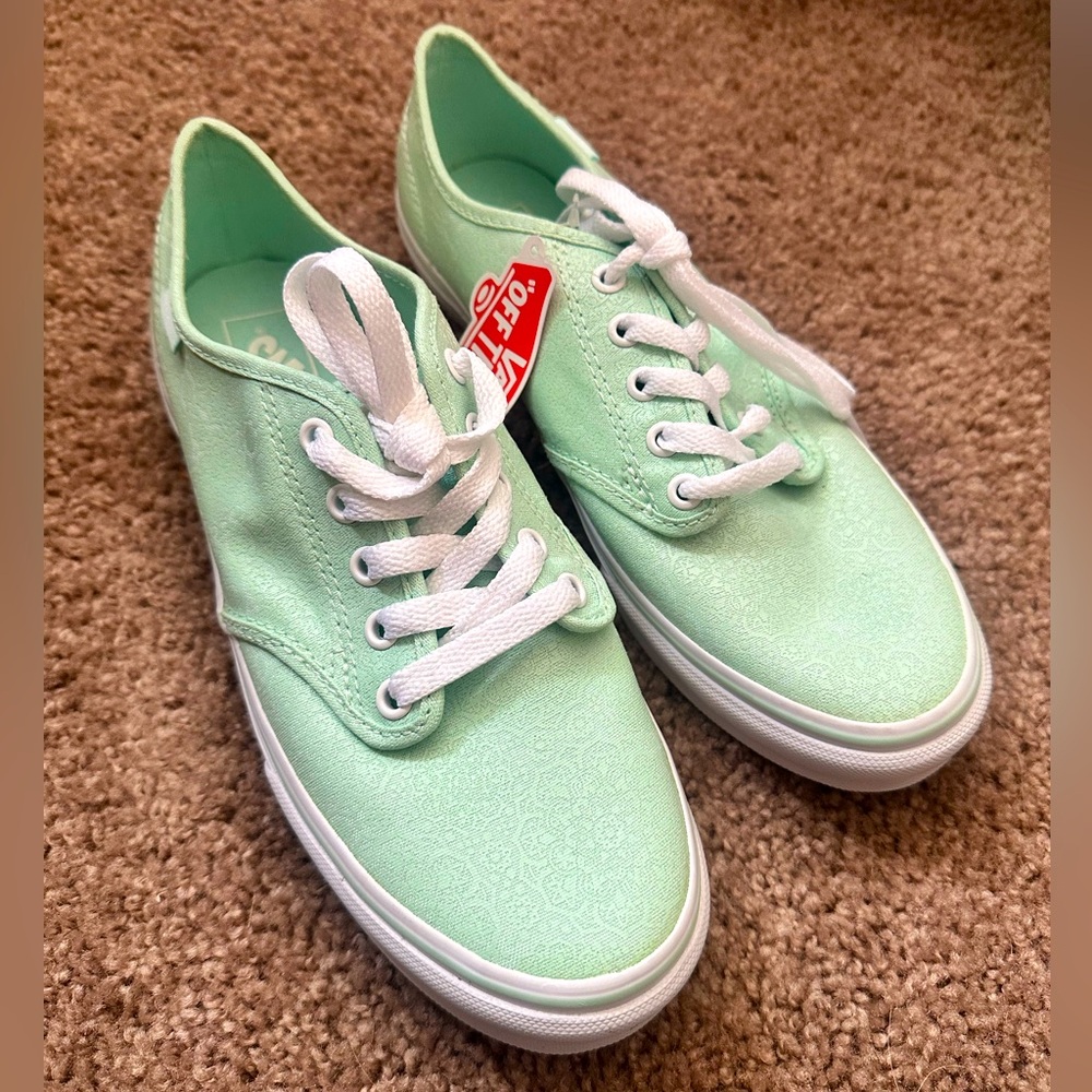 Vans Sneakers Women’s size 9